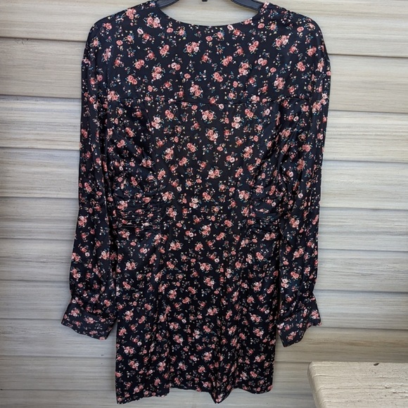 🆕 Zara Floral Long Sleeve Dress with Ruched Panels at Waist- 100% Viscose - Picture 5 of 13